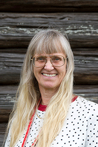 LenaSchmitterl&ouml;w200x300px.gif
